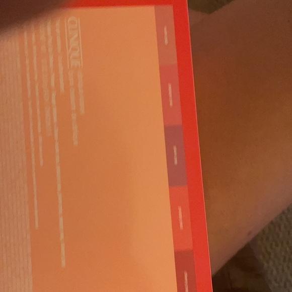 CLINIQUE ~ CLINIQUE KISSES 5 PC SET ~ BOXED NWT - Picture 6 of 6